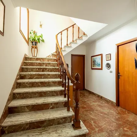 Lar De Carmen Homestay